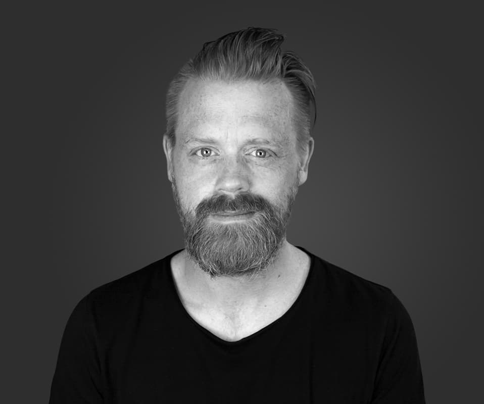 Tobias J. Brueckner – Autorenbild